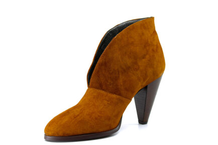 ANKLE BOOTIES ψηλοτάκουνα ταμπά