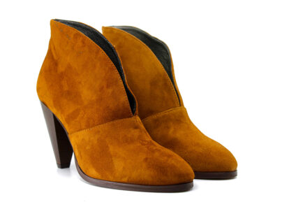 ANKLE BOOTIES ψηλοτάκουνα ταμπά