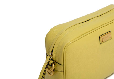 δερμάτινη κίτρινη τσάντα ώμου GIANNI CHIARINI Alyssa