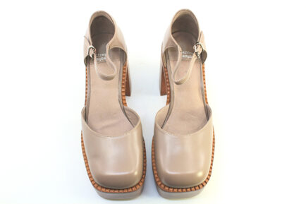 δερμάτινες Mary-jane γόβες πλατφόρμες μπεζ της άμμου με μπαρέτα JEFFREY CAMPBELL