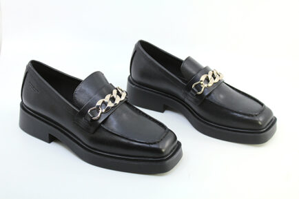 δερμάτινα μαύρα γυναικεία μοκασίνια με αλυσίδα VAGABOND