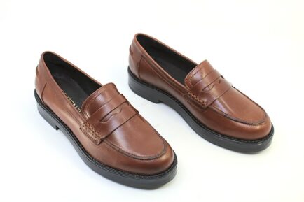 γυναικεία ταμπά μοκασίνια