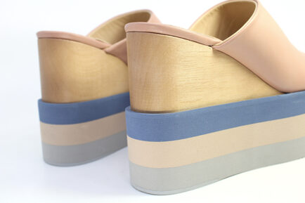 paloma barcelo δερματινες πλατφόρμες μπέζ mules