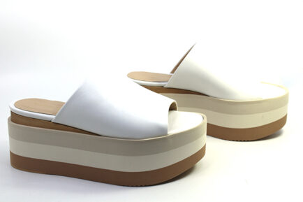 paloma barcelo δερματινες πλατφόρμες λευκές