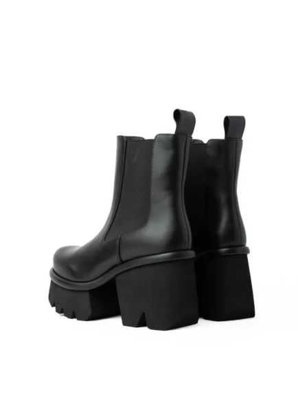 paloma barcelo Elvia μαυρα μποτακια πλατφόρμες τρακτερωτη σόλα