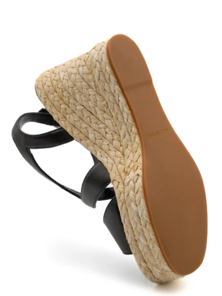 ψηλοτάκουνες μαύρες δερμάτινες πλατφόρμες