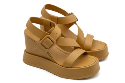 paloma barcelo δερματινες πλατφορμες κιτρινες