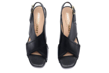 janet janet δερμάτινα μαύρα πεδιλα με φιάπα