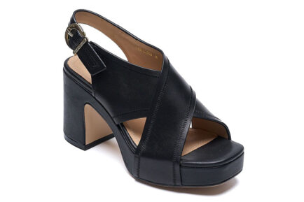 janet janet δερμάτινα μαύρα πεδιλα με φιάπα